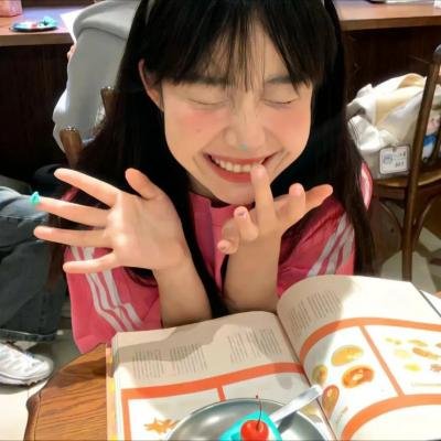 黑料官网 - 某知名导演被曝潜规则多名女演员，圈内人心惶惶